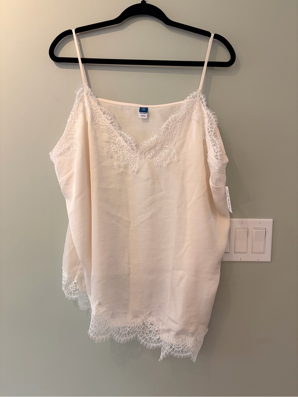 Old Navy Asymmetrical Lace Trim Ivory Camisole Tank | XXL Petite